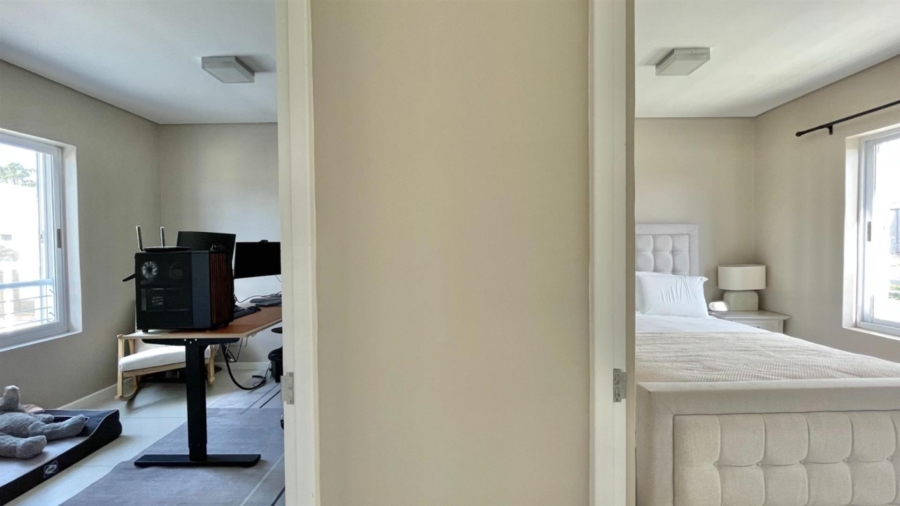 To Let 2 Bedroom Property for Rent in Somerset Lakes Western Cape